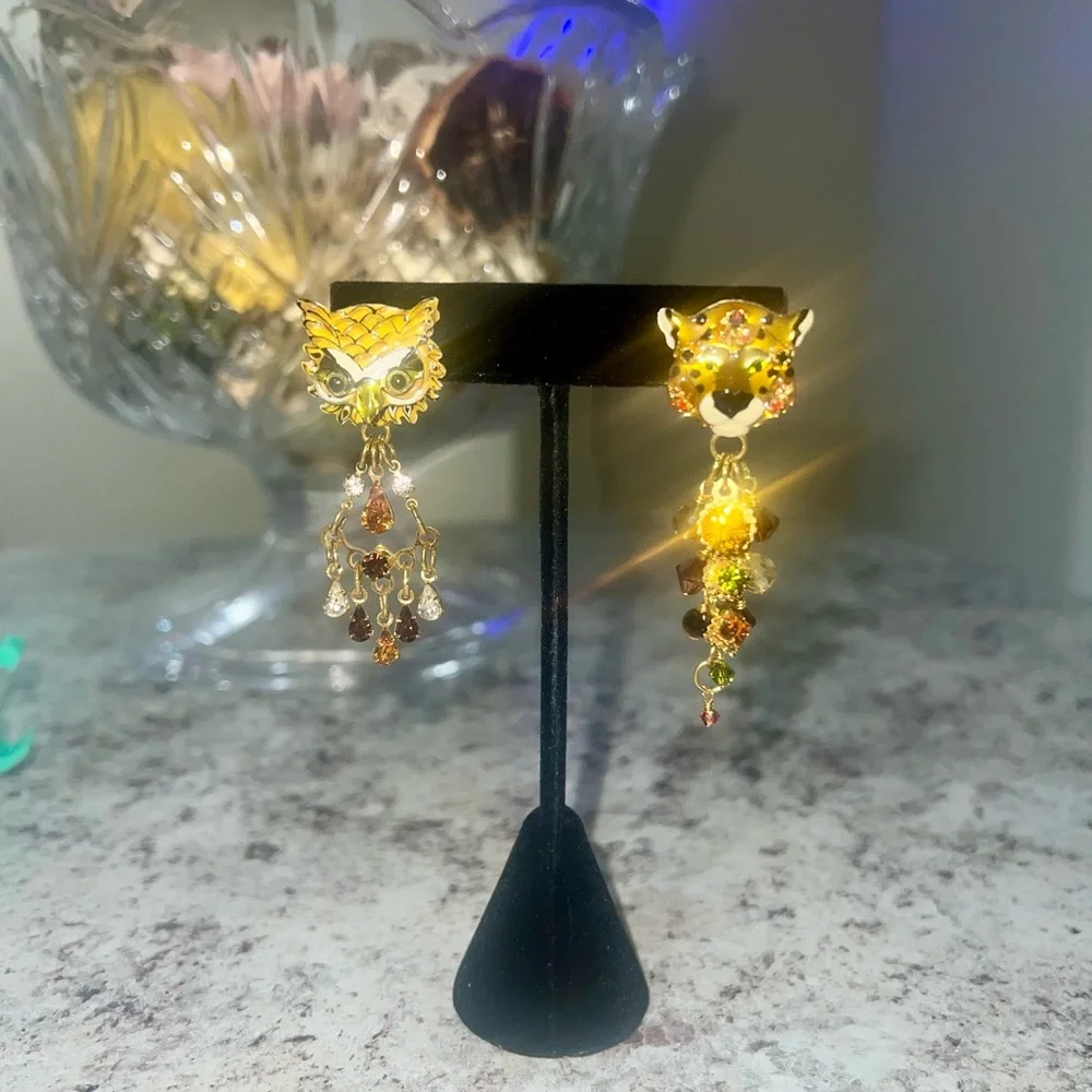 Lunch At The Ritz Earrings 85$